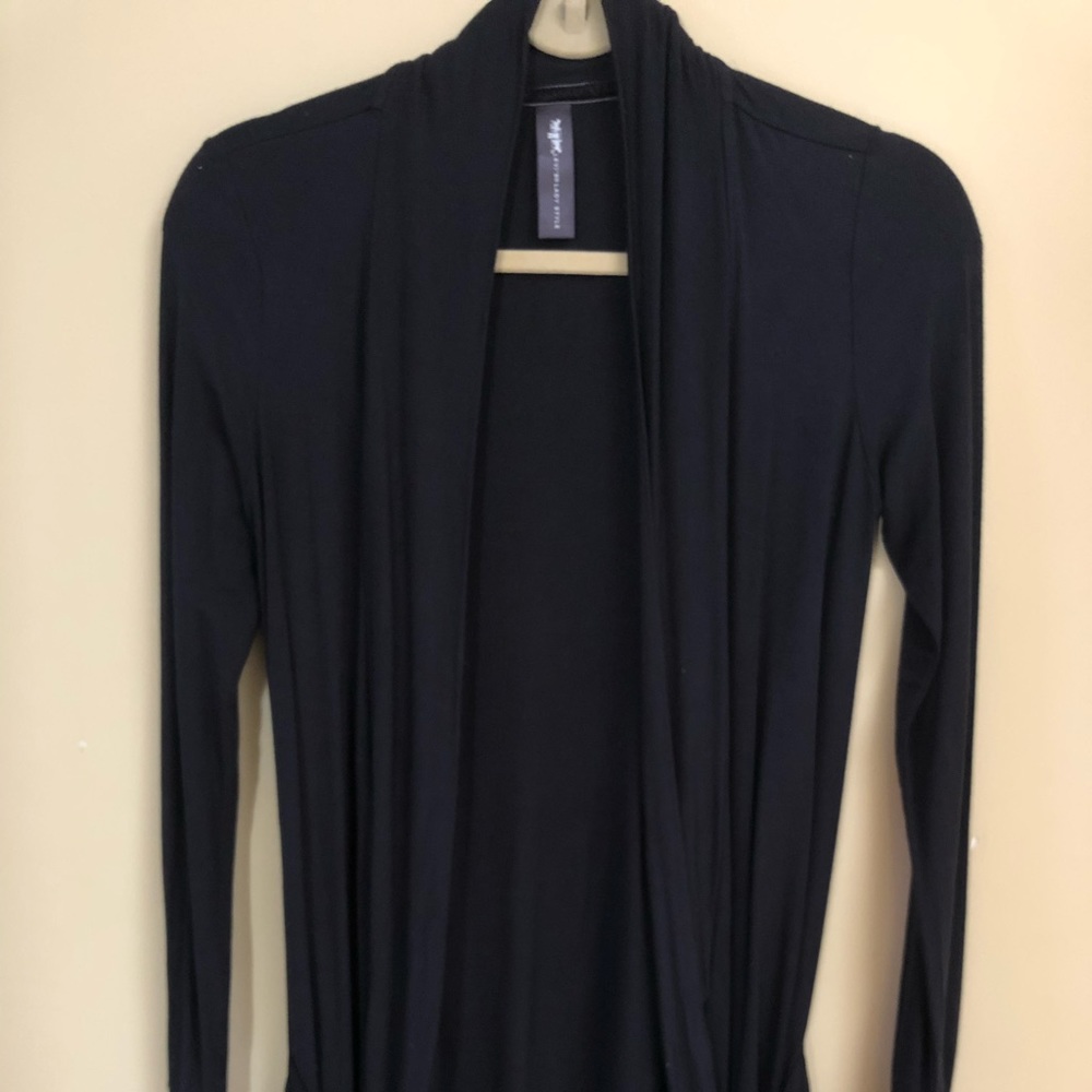 Tight fitting Levi’s cardigan